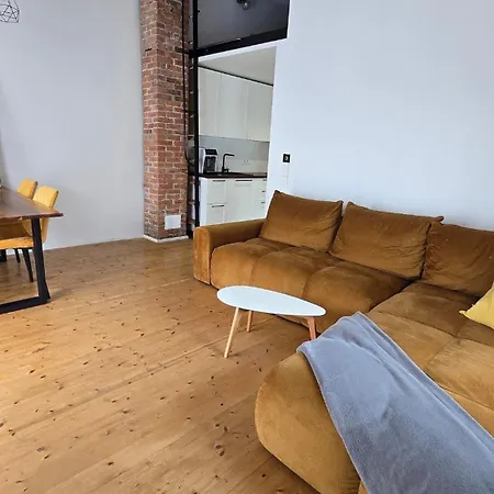 Semesterbostad Eraldi Maja, Hoov, Rand Laehedal